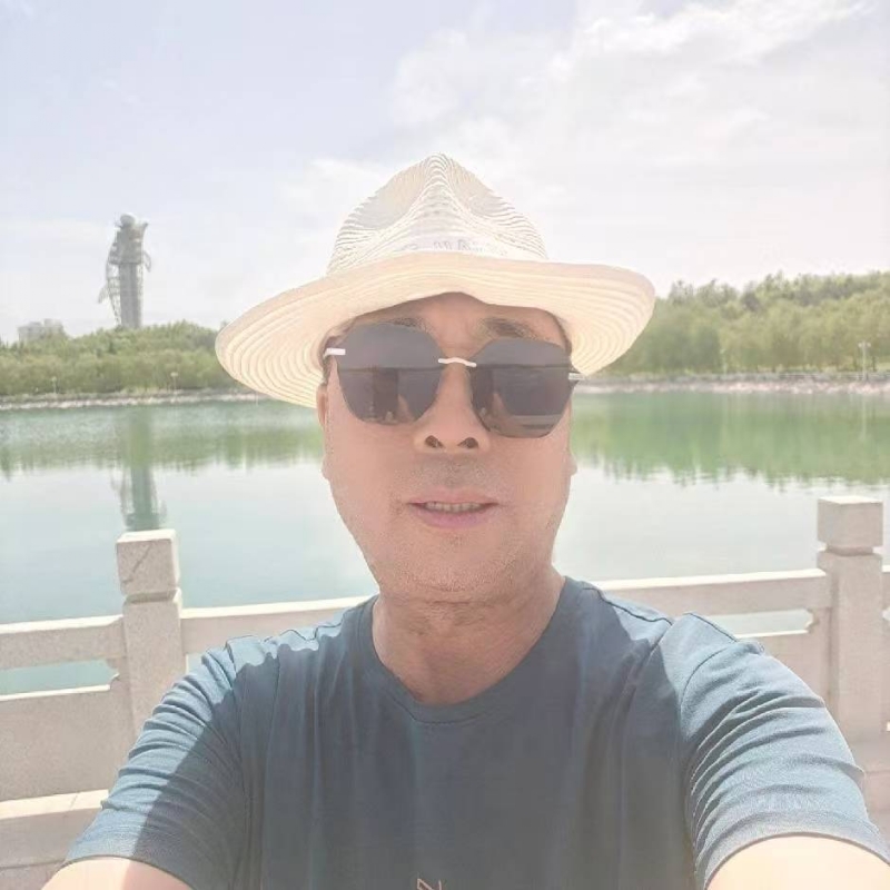 有钱人的第一张照片--银川闪婚服务中心